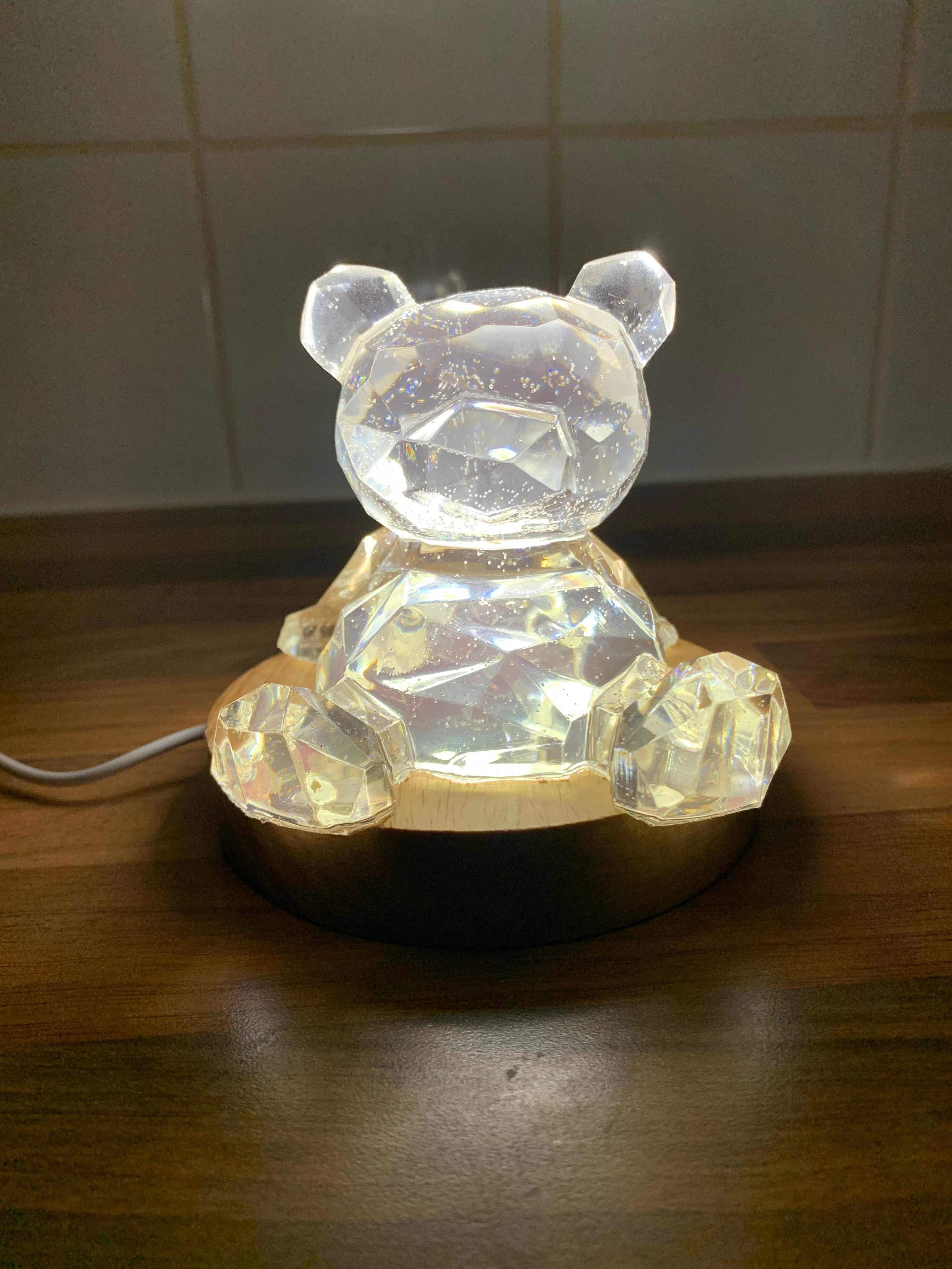💎 Crystal Bear Nightlight – Handcrafted Resin Glow Lamp | Modern Home Decor