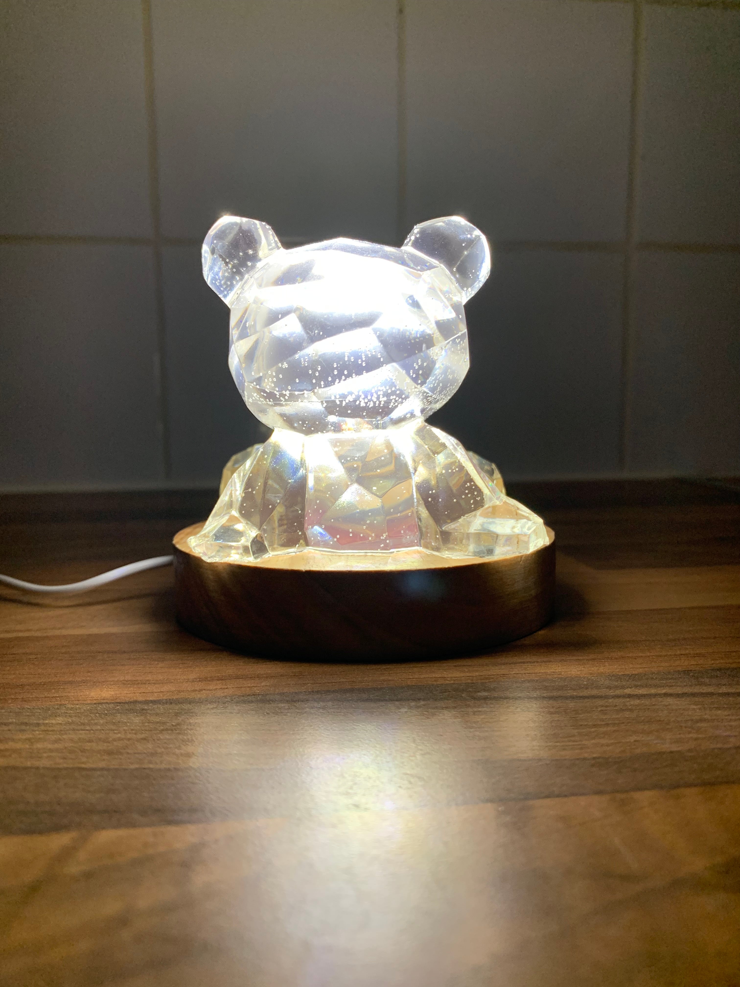 💎 Crystal Bear Nightlight – Handcrafted Resin Glow Lamp | Modern Home Decor