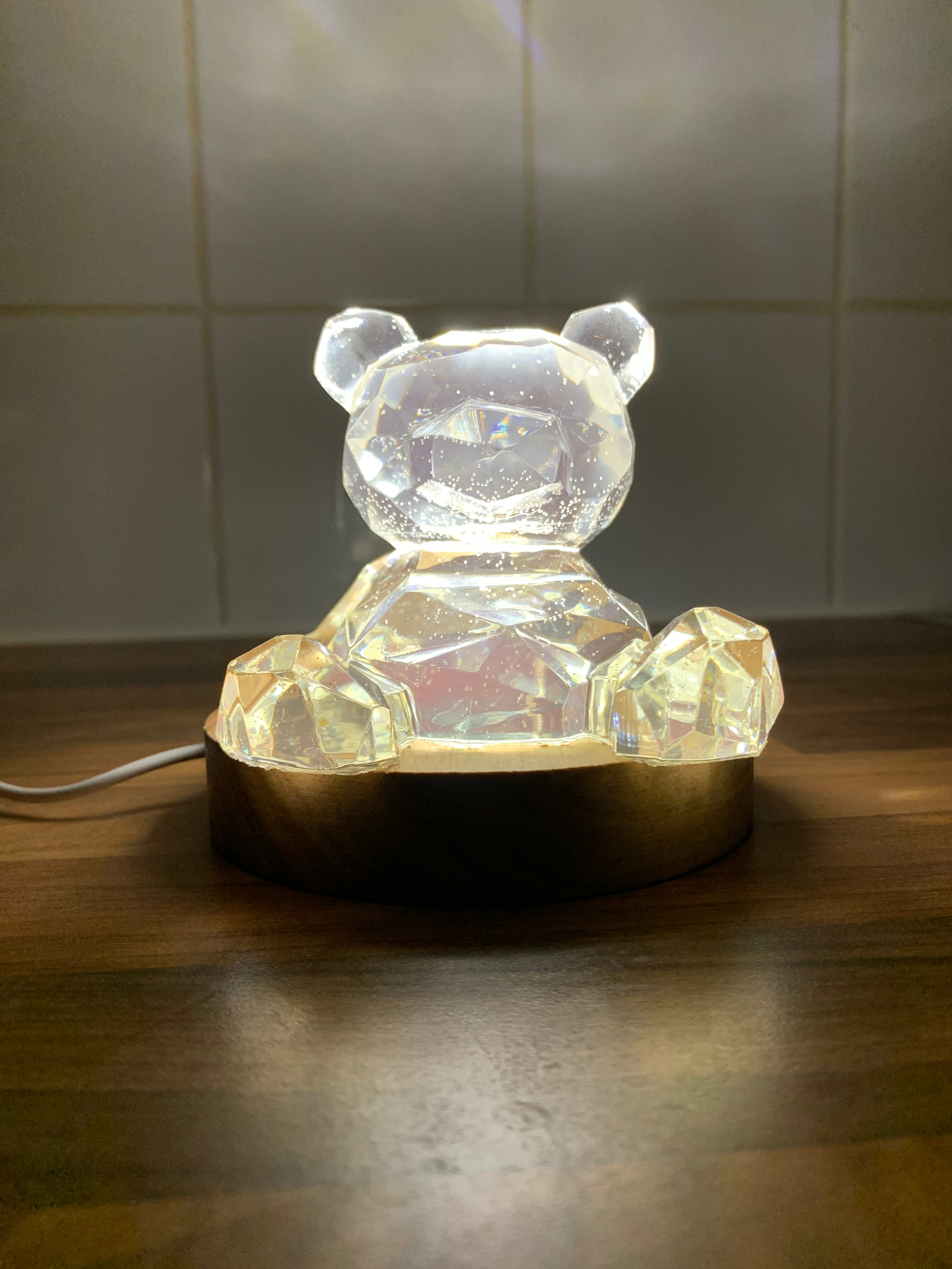 💎 Crystal Bear Nightlight – Handcrafted Resin Glow Lamp | Modern Home Decor